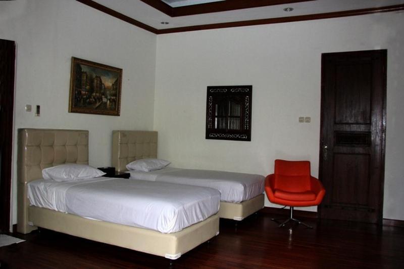 Keraton Inn Jakarta Room photo